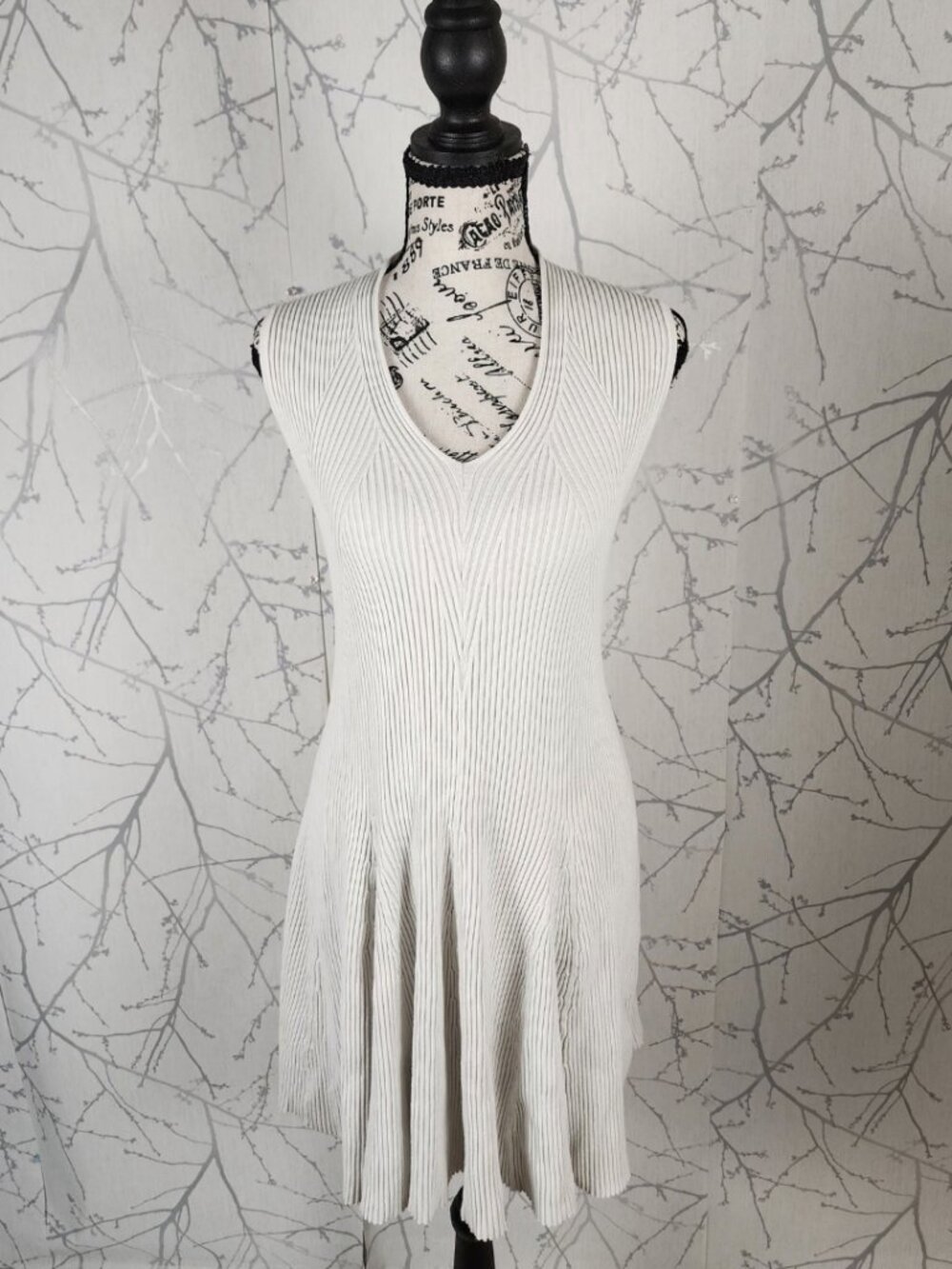 Club Monaco White Ivory Ribbed Knit Skater Sweater Dress